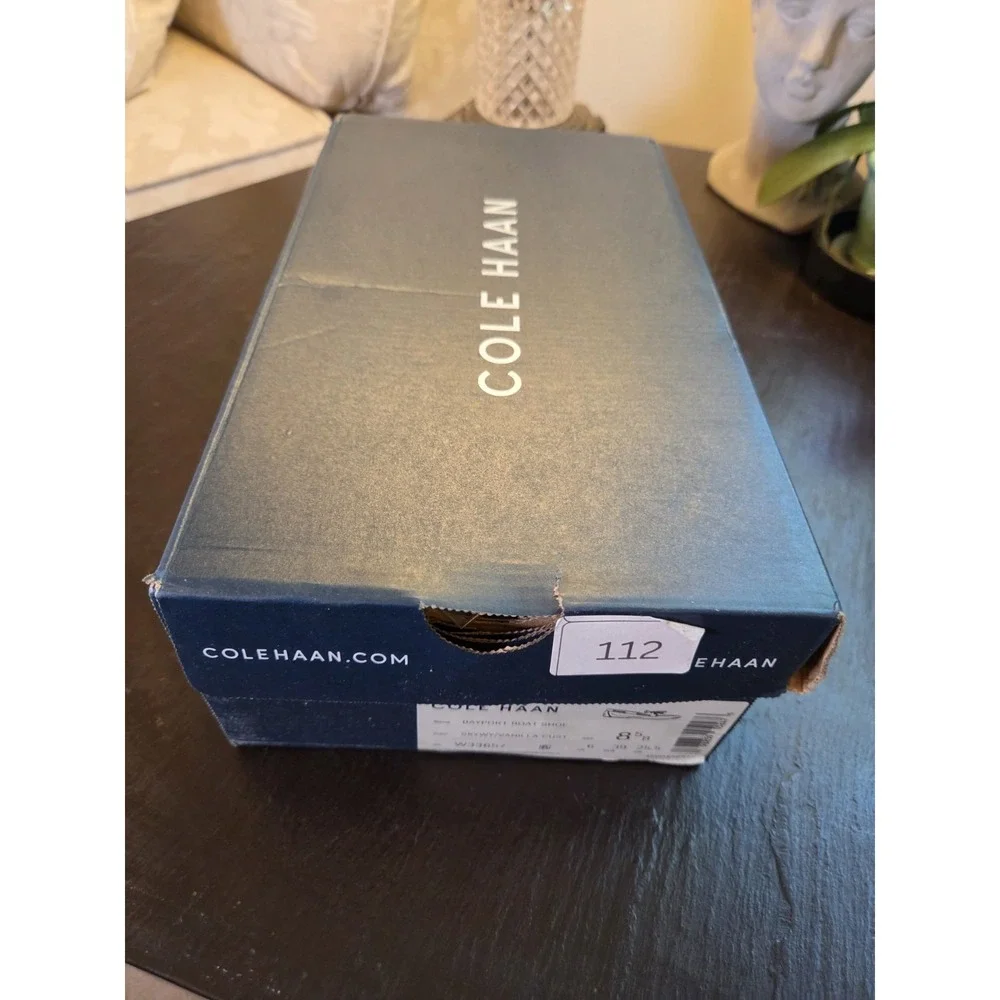 Cole Haan Wms Bayport Boat Shoes 2-Tone Leather Skyway & Vanilla Size 8.5M NEW!